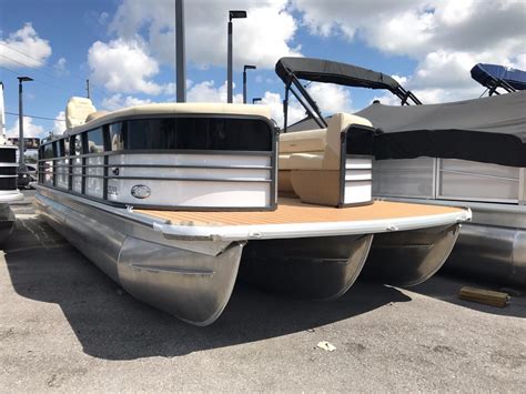 coach pontoon boats
